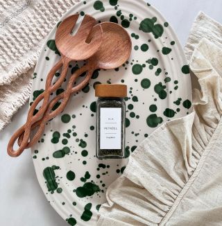 Působí na vás fotka jarně? 💚 Na mě jo, nerozhodla jsem se ale ještě, jestli se mi líbí nebo nelíbí tenhle podnos 😄 co vy...