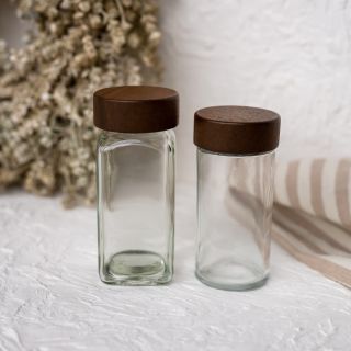 SKLADEM! Konečně 🤩 barva víček téhle várky je tmavší, protože tmavší dřevo je teď velice trendy, tak doufám, že vám to...